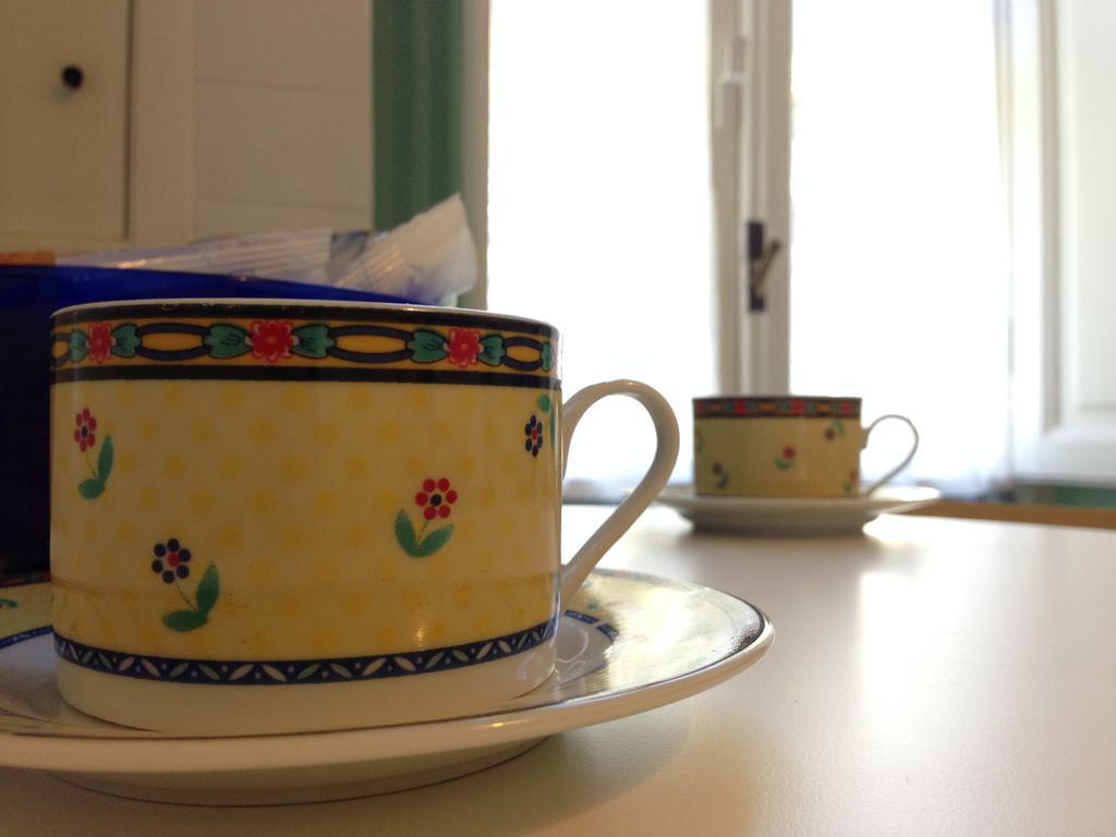 Casa Mimmi B&B Наполи Стая снимка