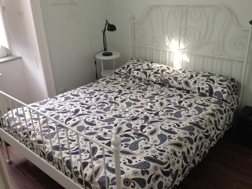 Casa Mimmi B&B Наполи Стая снимка