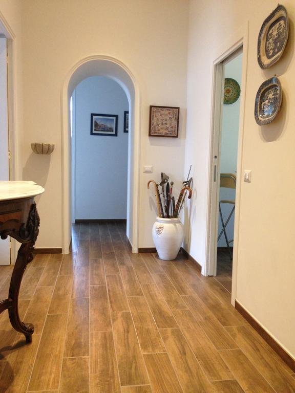 Casa Mimmi B&B Наполи Стая снимка