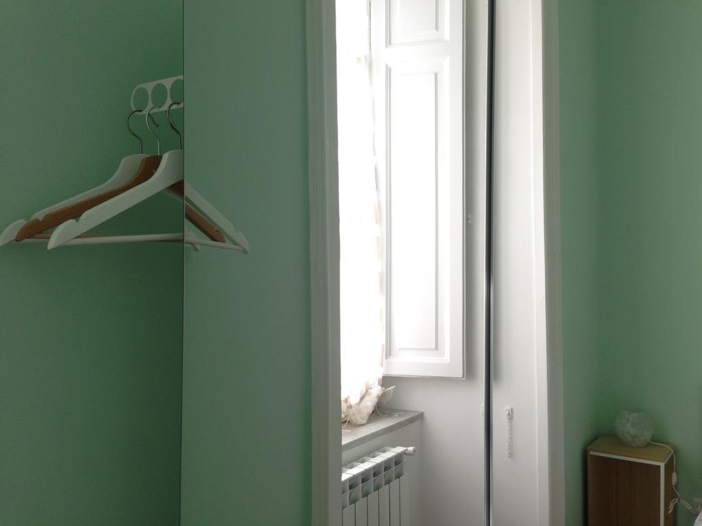 Casa Mimmi B&B Наполи Стая снимка