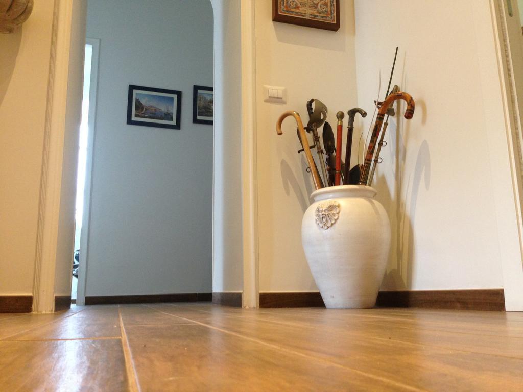 Casa Mimmi B&B Наполи Стая снимка